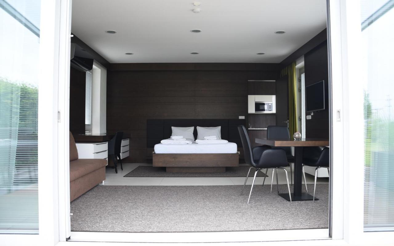 Hotel Harmony Medical & Wellness-Free Parking, 1,8Km From The Center Кромержиж Экстерьер фото