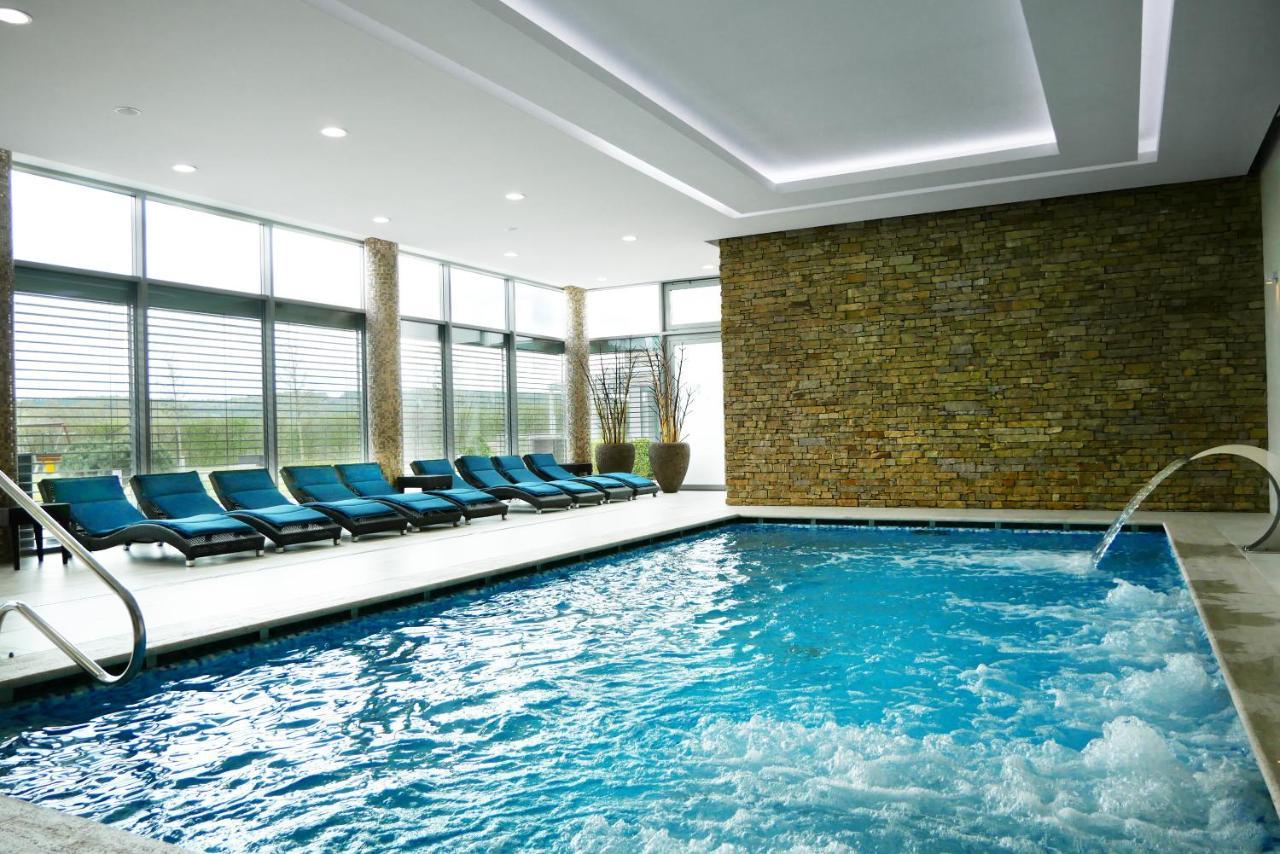 Hotel Harmony Medical & Wellness-Free Parking, 1,8Km From The Center Кромержиж Экстерьер фото